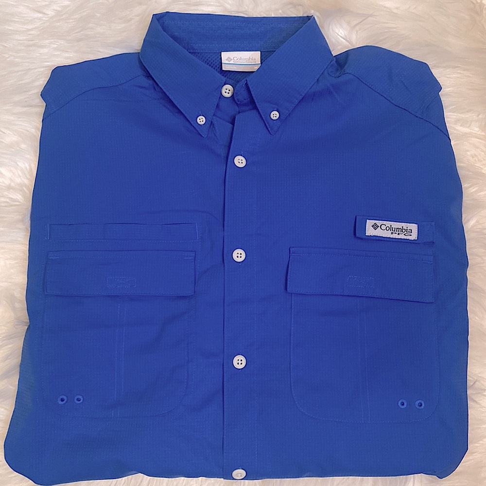 Columbia Men's Casual Button-Down Shirt in Royal Blue